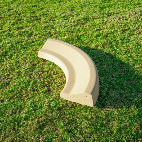 90° Kerbing Sandstone (High on Outside)