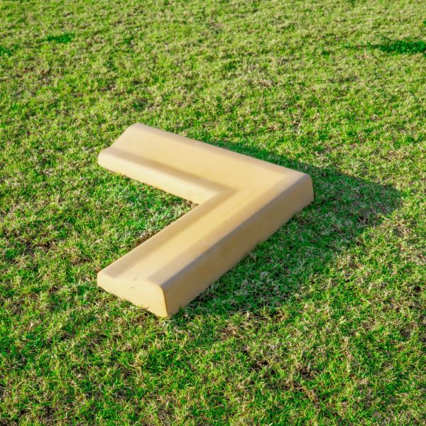 Right Angle Kerbing Sandstone (High on Outside)